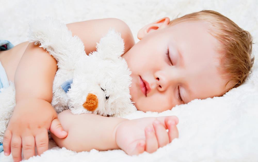 6 12 aylik bebeginizin uyku duzeni nasil olmali mutlu bebekler